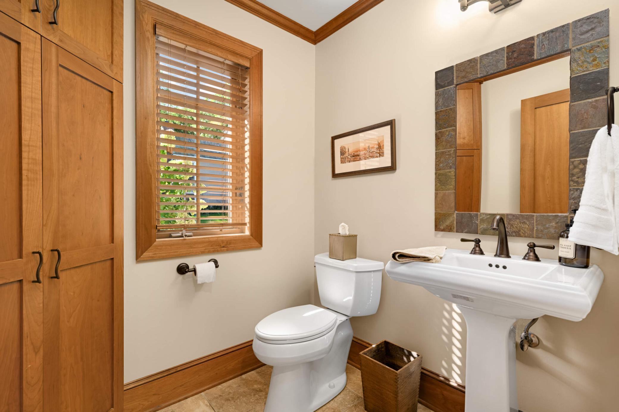 4902 Beacon Hill Road Minnetonka, MN 55345 - Photo 21 of 49 Gallery Image 21
