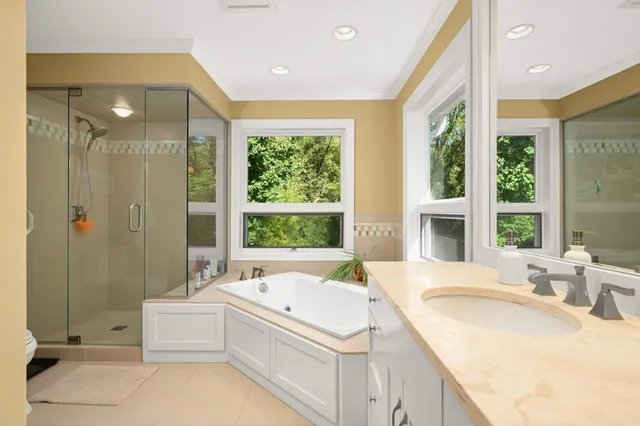 $895,000 | 4902 Beacon Hill Road, Minnetonka, MN 55345