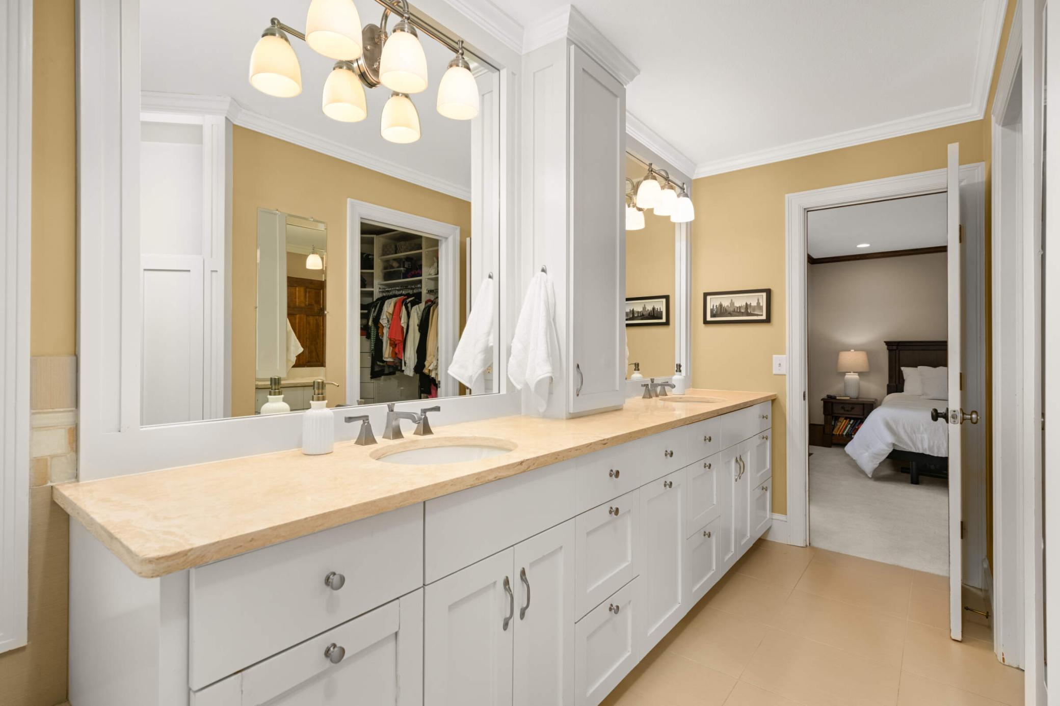 4902 Beacon Hill Road Minnetonka, MN 55345 - Photo 26 of 49 Gallery Image 26
