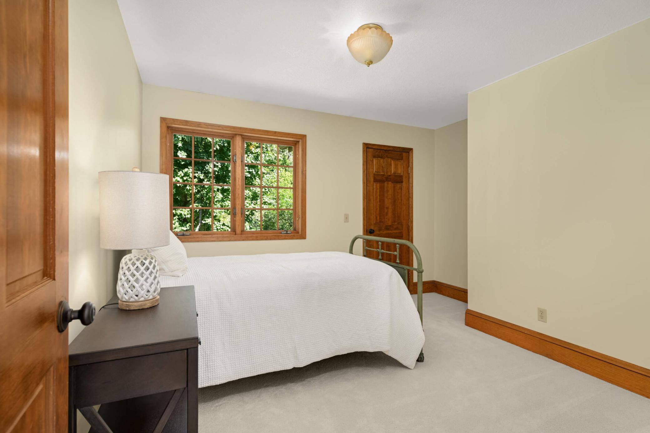 4902 Beacon Hill Road Minnetonka, MN 55345 - Photo 28 of 49 Gallery Image 28