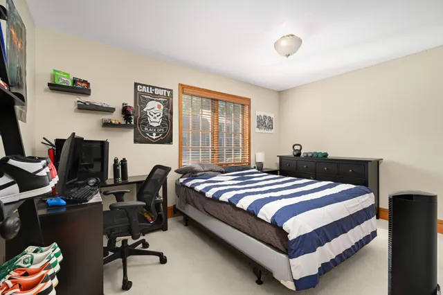 $895,000 | 4902 Beacon Hill Road, Minnetonka, MN 55345