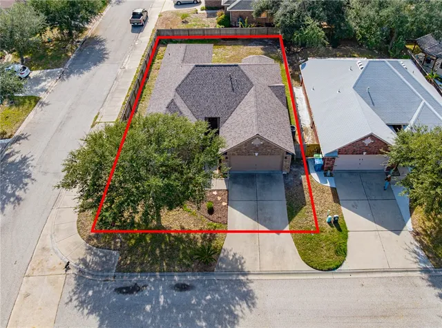 $375,000 | 119 Georgian Oaks, Rockport, TX 78382