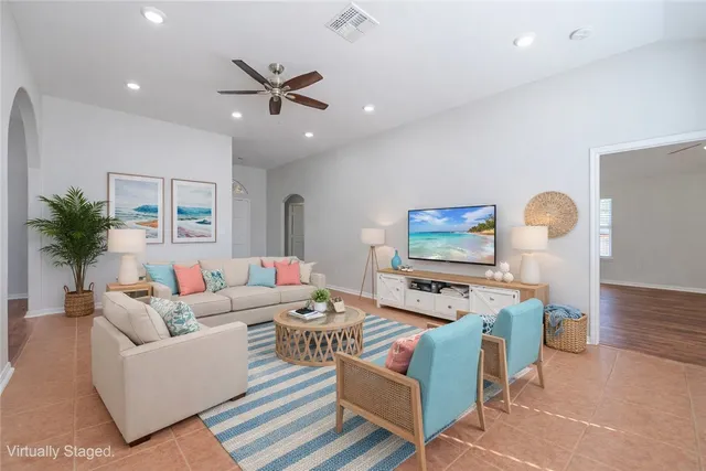 $375,000 | 119 Georgian Oaks, Rockport, TX 78382