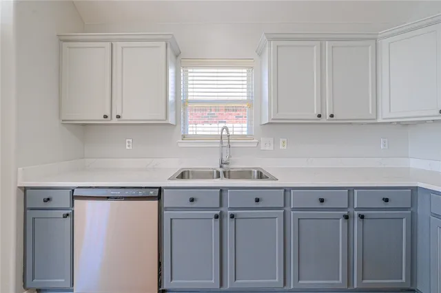 $375,000 | 119 Georgian Oaks, Rockport, TX 78382