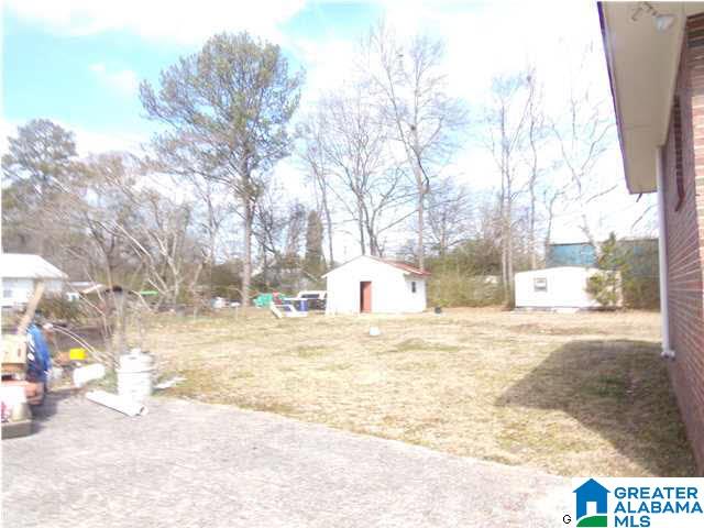 410 Eastern Valley Road Bessemer, AL 35020 - Photo 23 of 32
