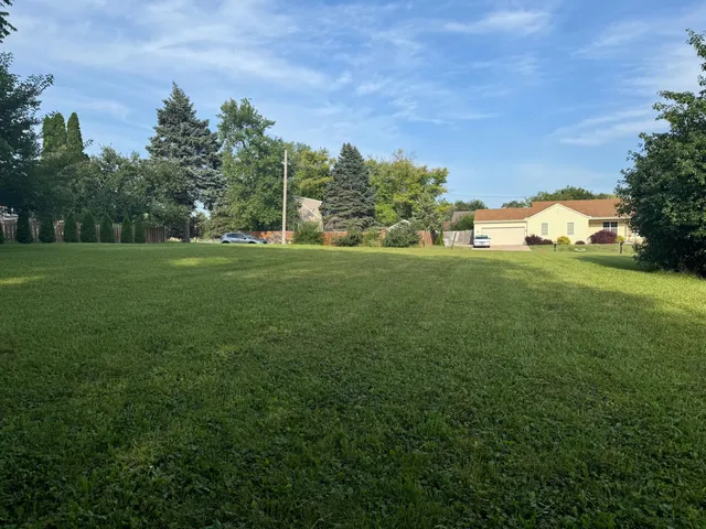 $40,000 | 5861 North 121st Street, Milwaukee, WI 53225