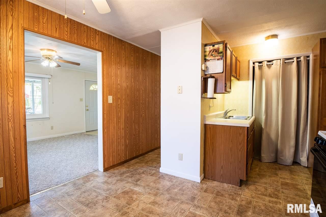 3003 North Mission Road Peoria, IL 61604 - Photo 14 of 36 Gallery Image 14