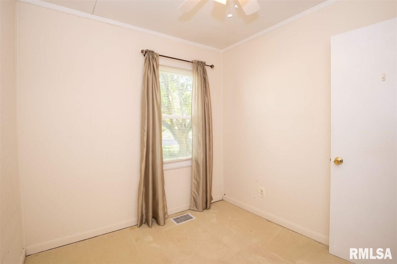 3003 North Mission Road Peoria, IL 61604 - Photo 28 of 36 Gallery Image 28
