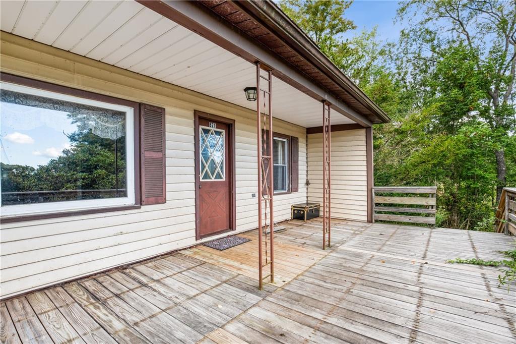 671 Hauger Road Rockwood, PA 15557 - Photo 5 of 39 a porch with seating space