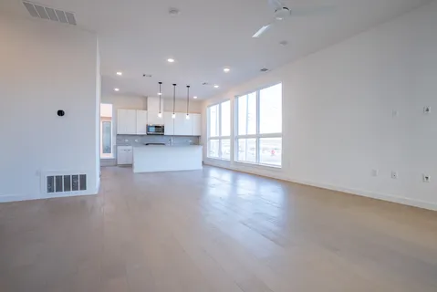$599,900 | 6825 Wolfcreek Pass, Unit 3, Austin, TX 78749