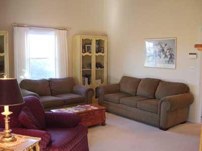 1080 Rosenkranz Road Tieton, WA 98947 - Photo 2 of 12 a living room with furniture and a window