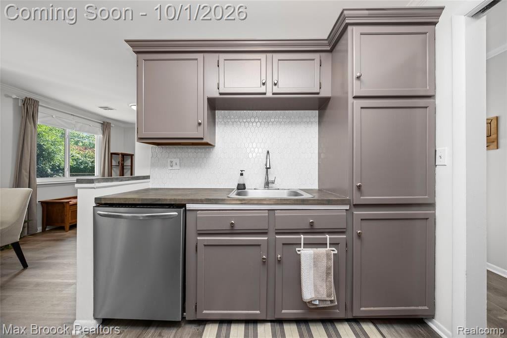23244 Tuck Road Farmington Hills, MI 48336 - Photo 22 of 53 Gallery Image 22