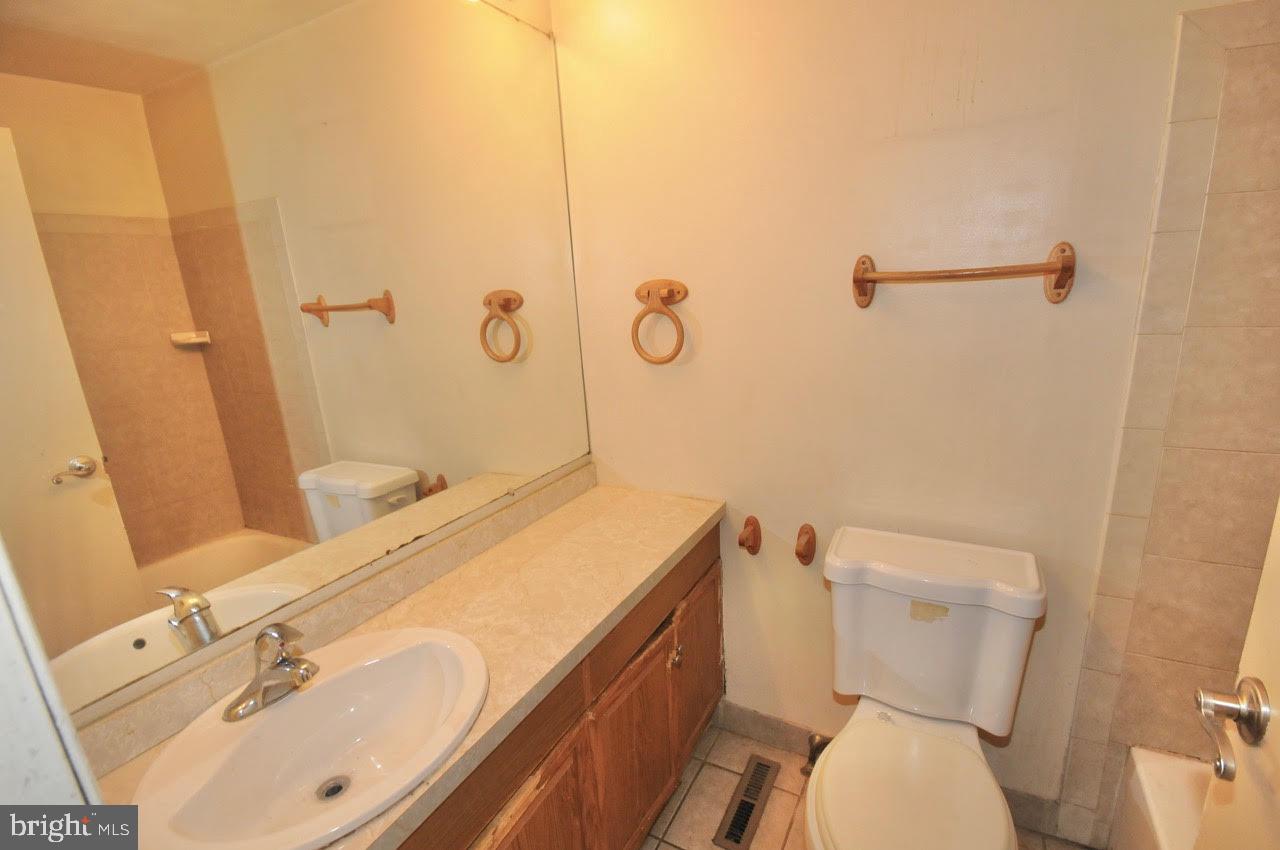 309 Timber Creek Road Lindenwold, NJ 08021 - Photo 25 of 43