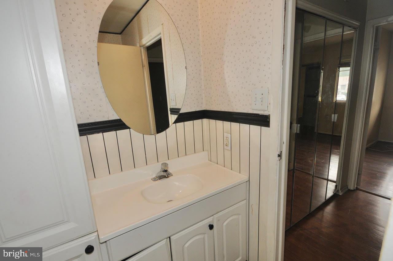309 Timber Creek Road Lindenwold, NJ 08021 - Photo 33 of 43