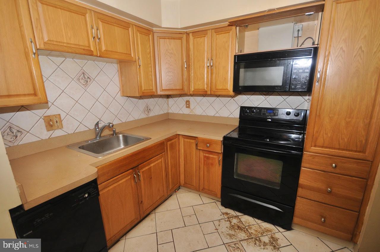 309 Timber Creek Road Lindenwold, NJ 08021 - Photo 4 of 43