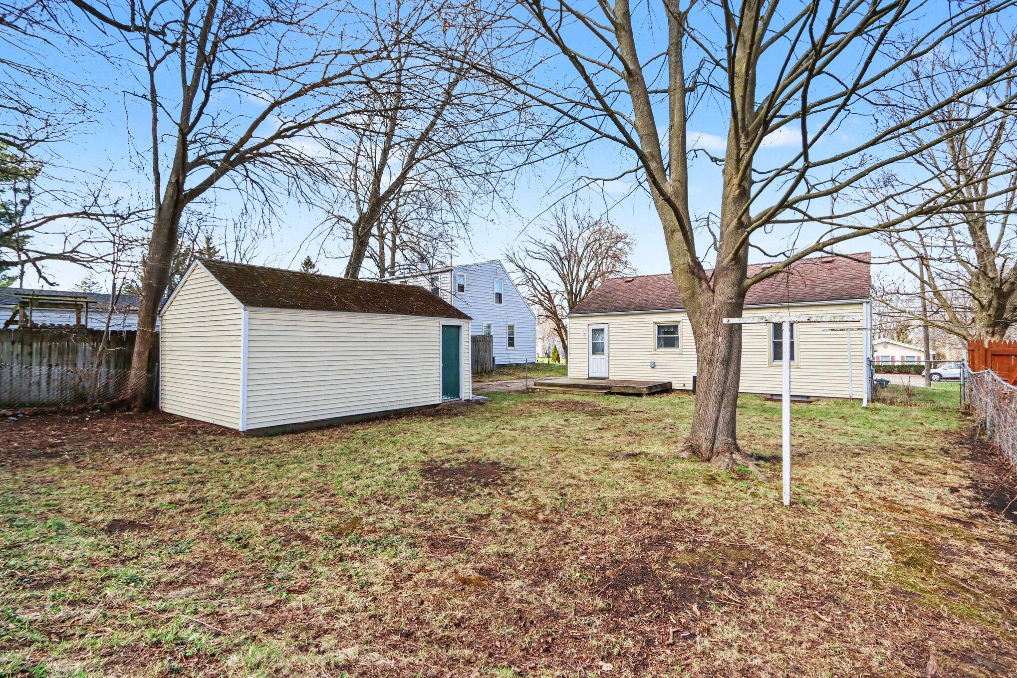 1706 Miller Road Kalamazoo, MI 49001 - Photo 14 of 17 016_file_1579