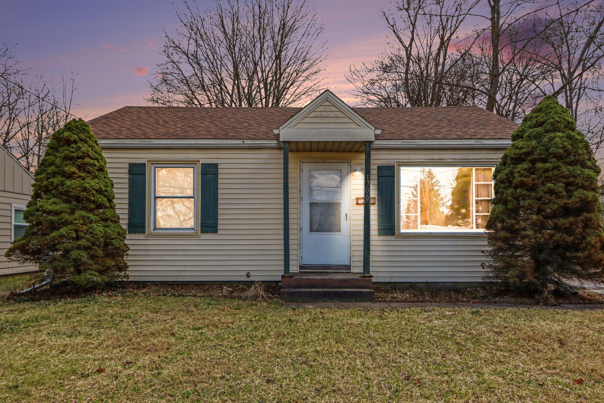 1706 Miller Road Kalamazoo, MI 49001 - Photo 16 of 17 001_file_7486