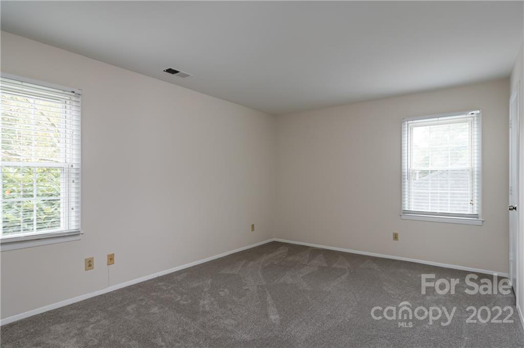 6777 Stoney Ridge Road Matthews, NC 28104 - Photo 17 of 27 an empty room with a window