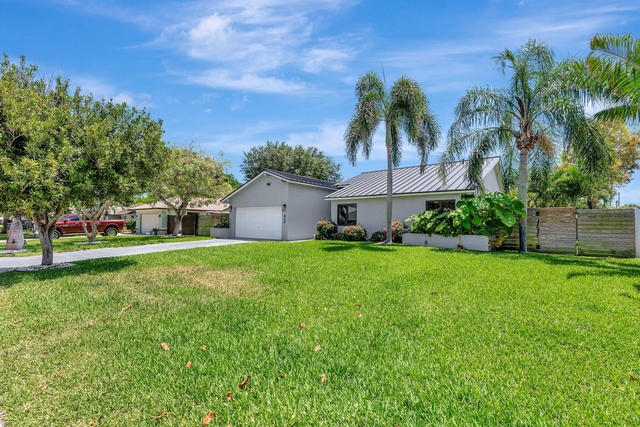 620 Enfield Road Delray Beach, FL 33444 - Photo 65 of 66 2-web-or-mls-DSC01017