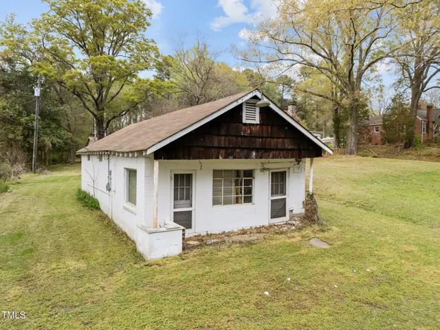 $300,000 | 1823 East Geer Street, Durham, NC 27704