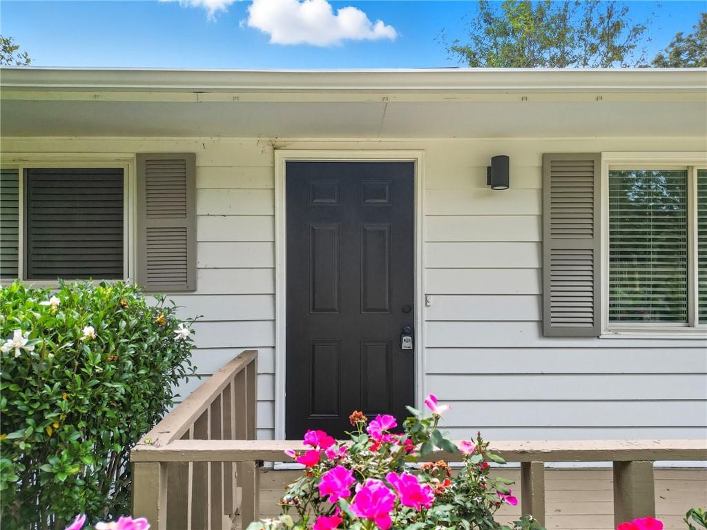 9 Chestnut Street Cartersville, GA 30120 - Photo 31 of 45 a view of a house with a yard