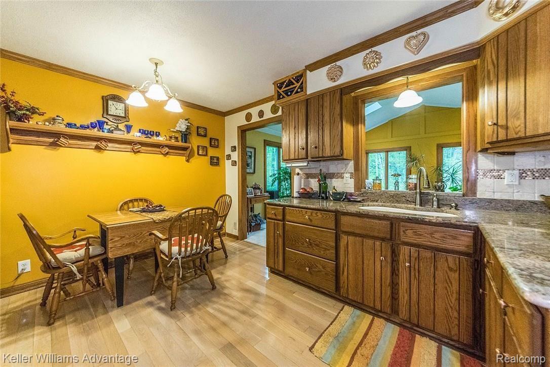 26440 Haggerty Road New Boston, MI 48164 - Photo 21 of 36 15_9.jpg