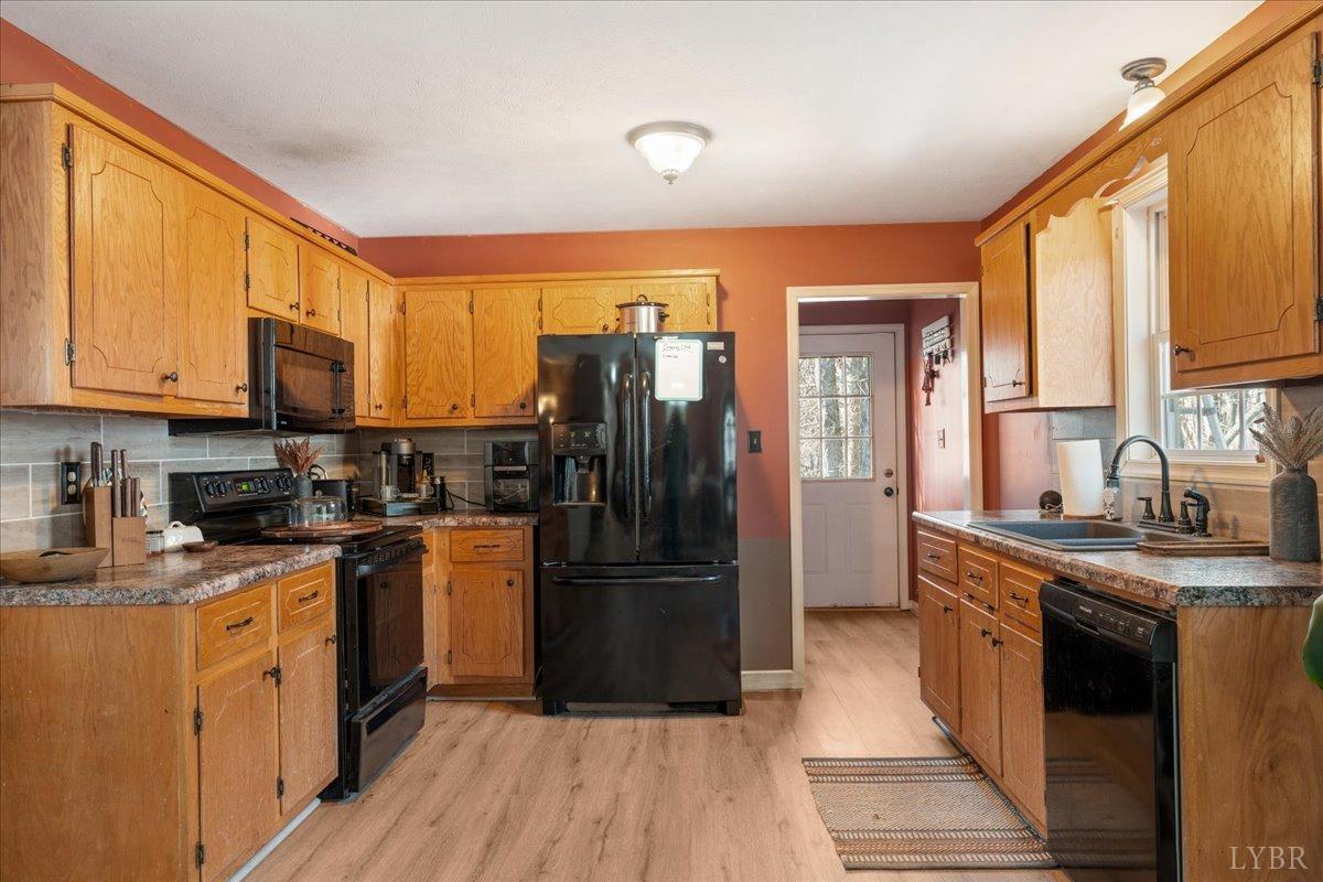 3137 Horseshoe Road Appomattox, VA 24522 - Photo 11 of 34 Gallery Image 11