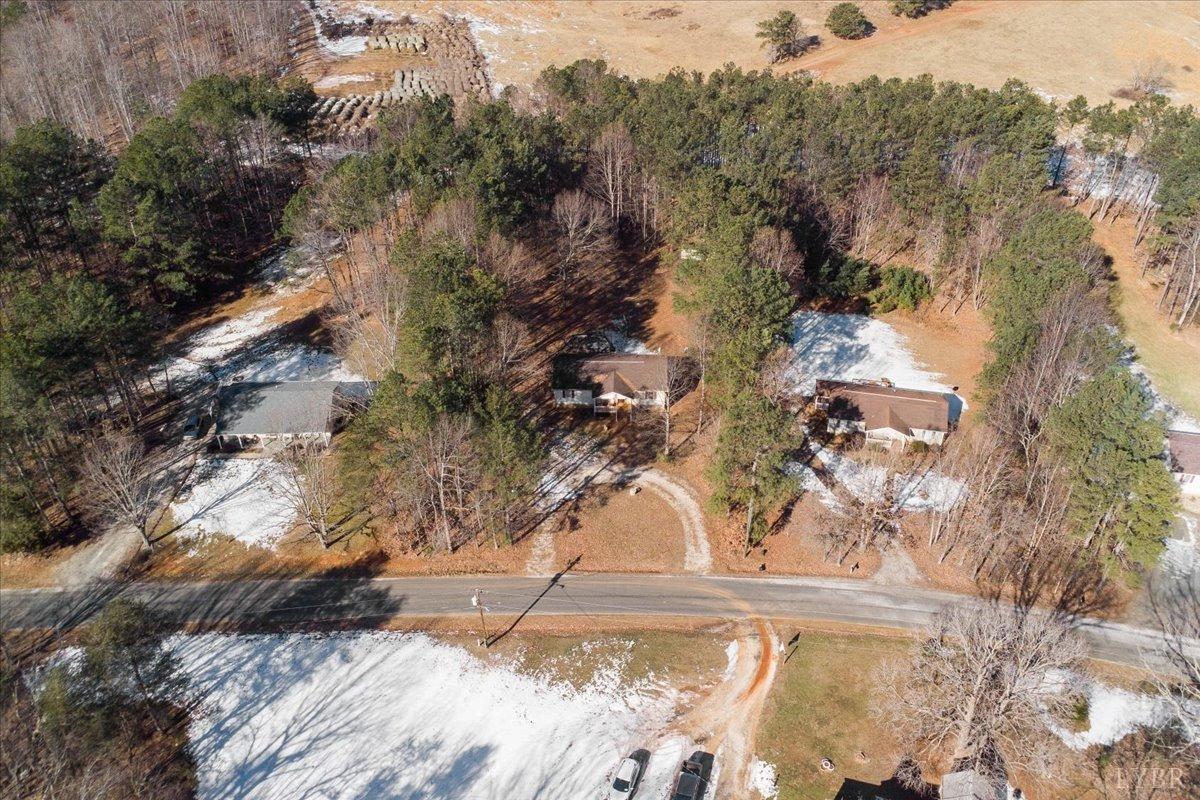 3137 Horseshoe Road Appomattox, VA 24522 - Photo 6 of 34 Gallery Image 6