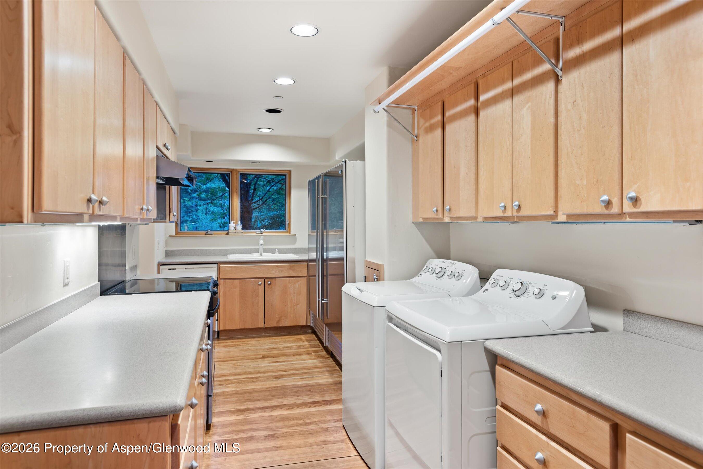 730 Twining Flats Road Aspen, CO 81611 - Photo 33 of 35 Laundry Room
