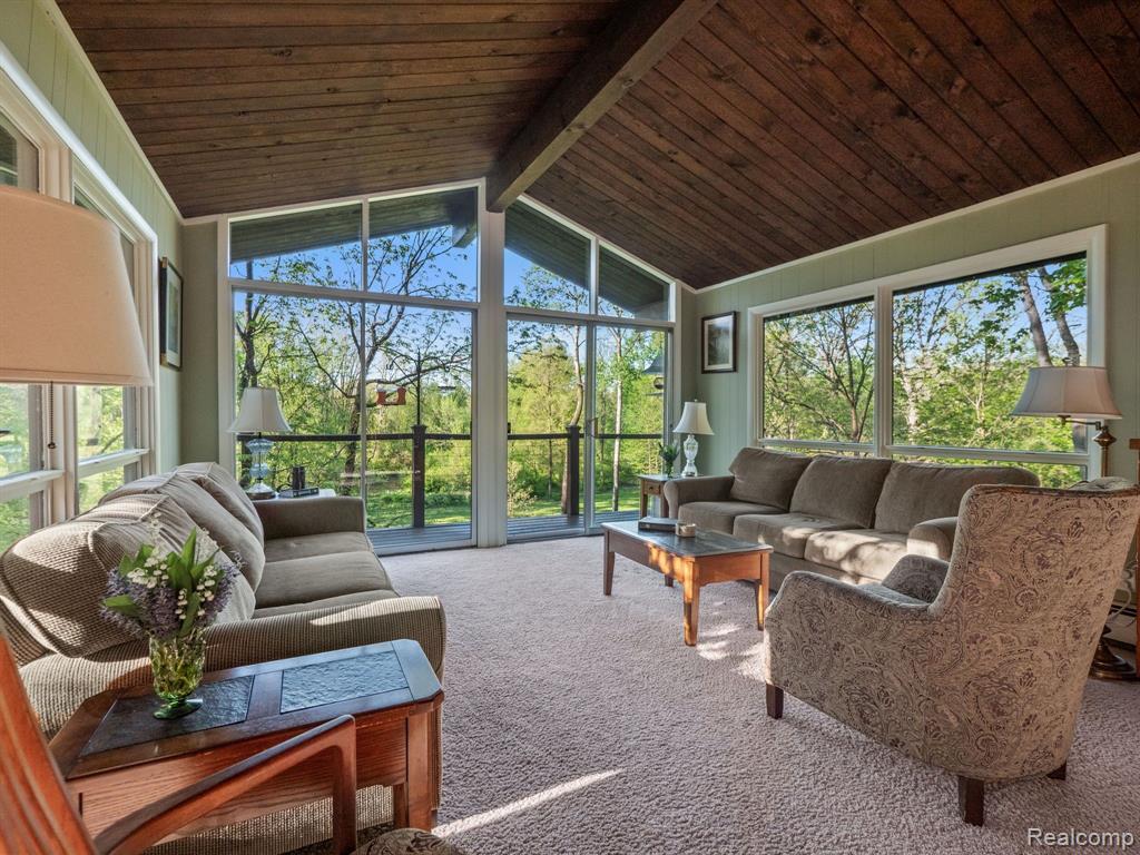 971 Dutton Road Rochester Hills, MI 48306 - Photo 15 of 51