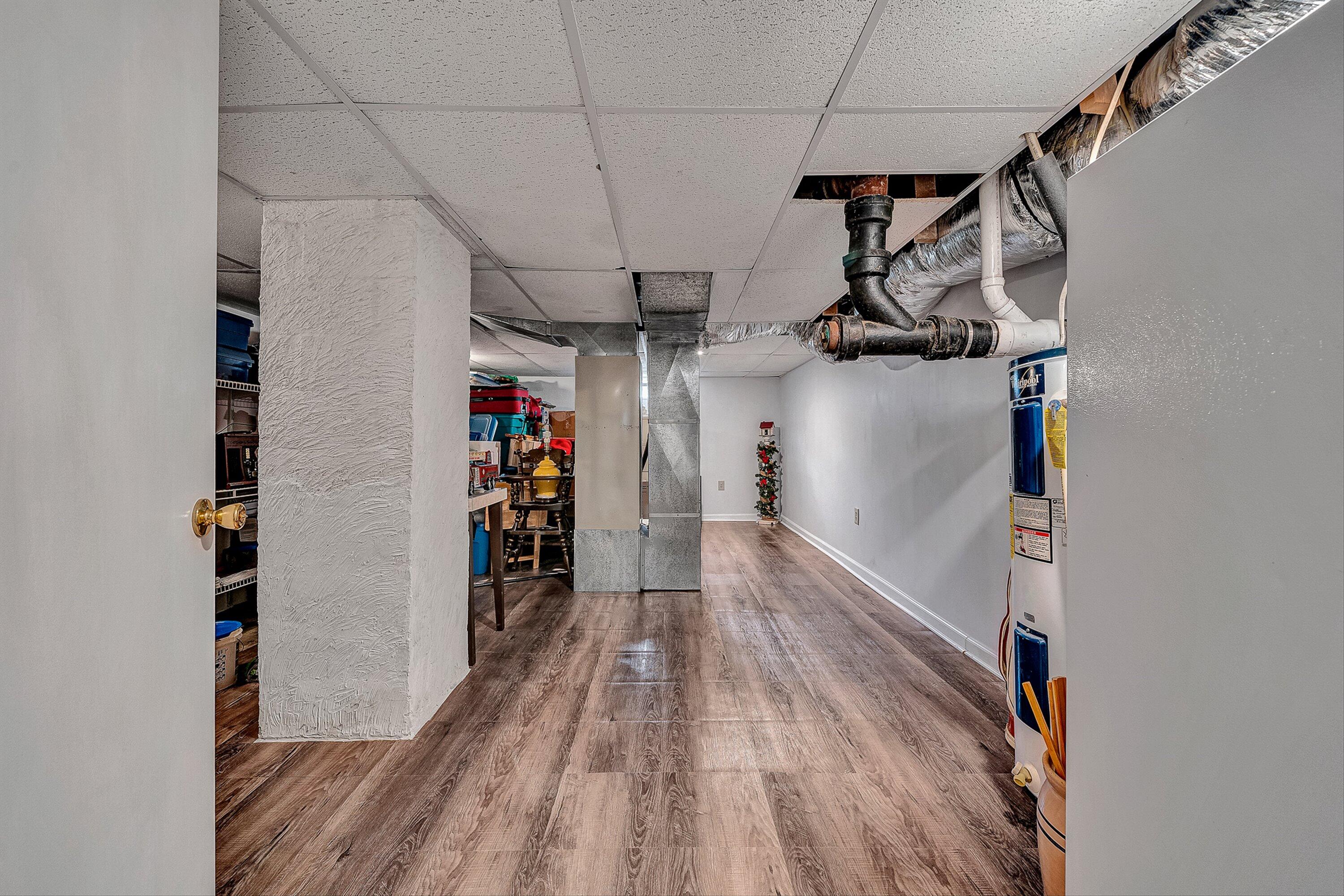 6923 Old Mill Road Roanoke, VA 24018 - Photo 26 of 35 37-VM-01737