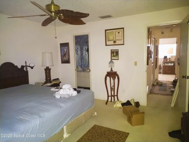 a view of a workspace with furniture