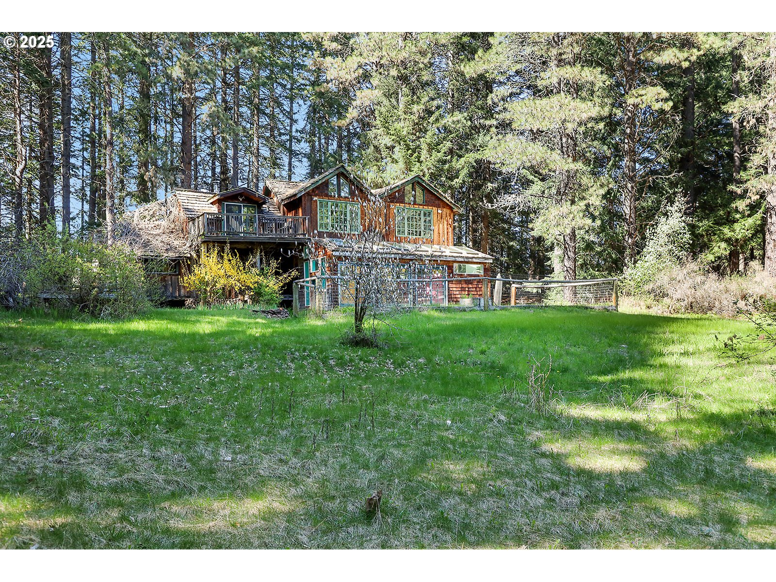 101 Cooke Road White Salmon, WA 98672 - Photo 3 of 35