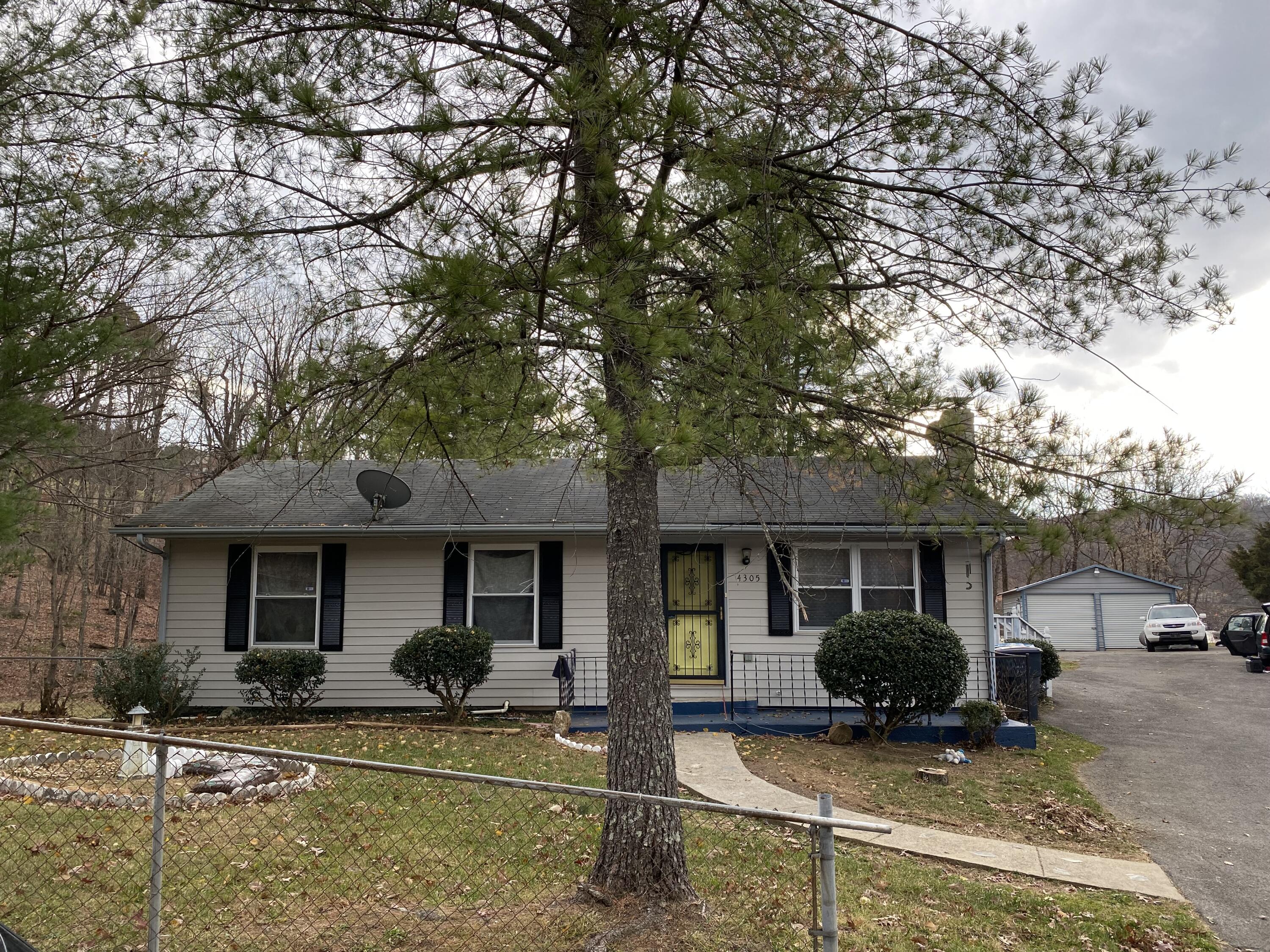 4305 Griffin Road Southwest Roanoke, VA 24014 - Photo 1 of 1 Main