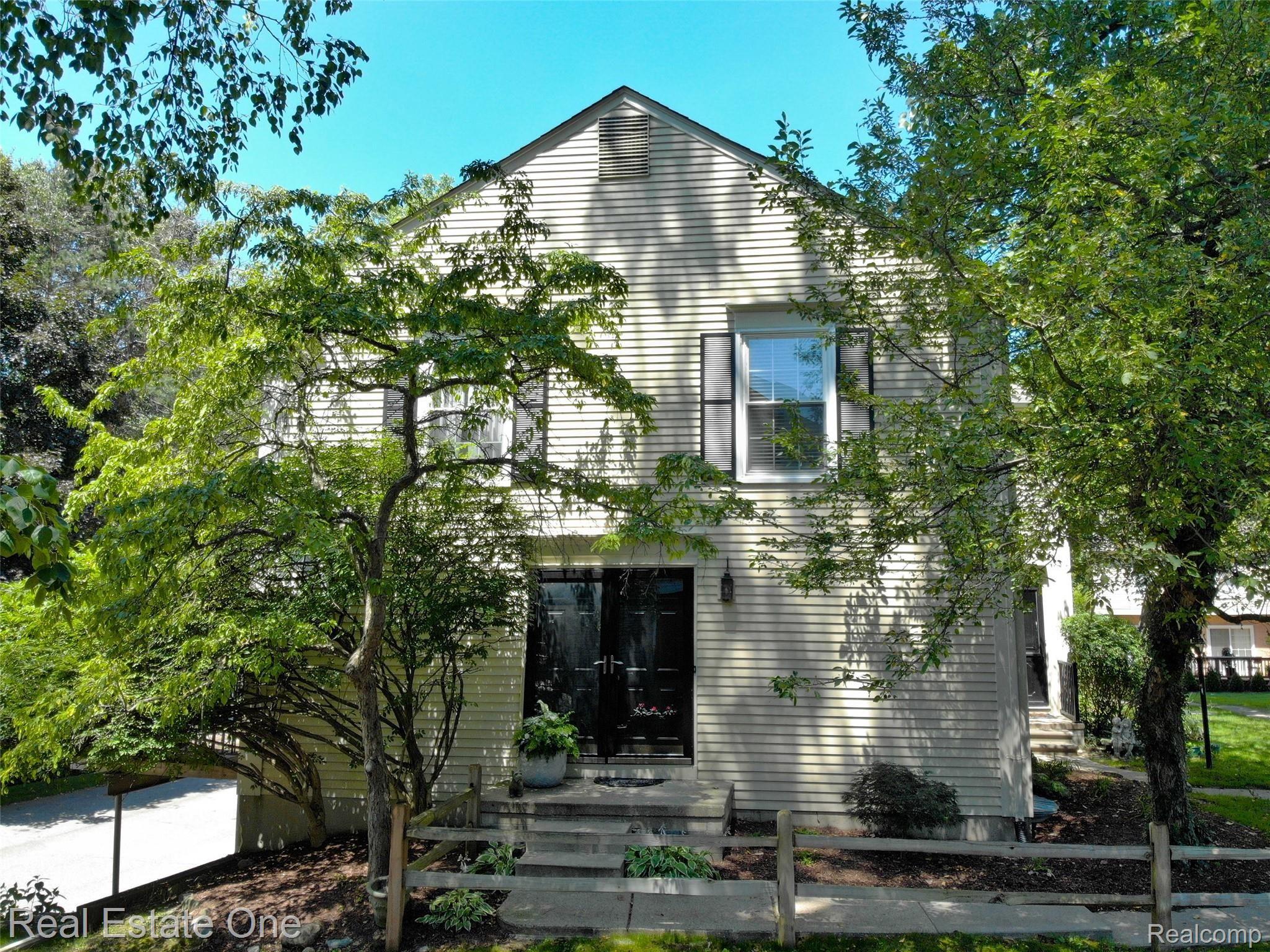 1449 Lantern Lane Rochester, MI 48306 - Photo 2 of 38 DJI_0136 copy.jpg