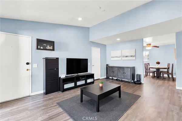 $499,000 | 23278 Orange, Unit 8, Lake Forest, CA 92630