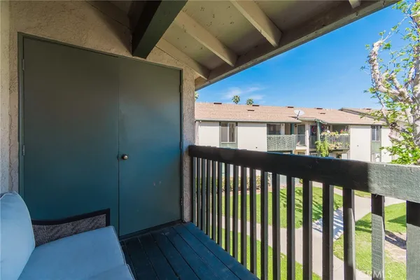 $499,000 | 23278 Orange, Unit 8, Lake Forest, CA 92630