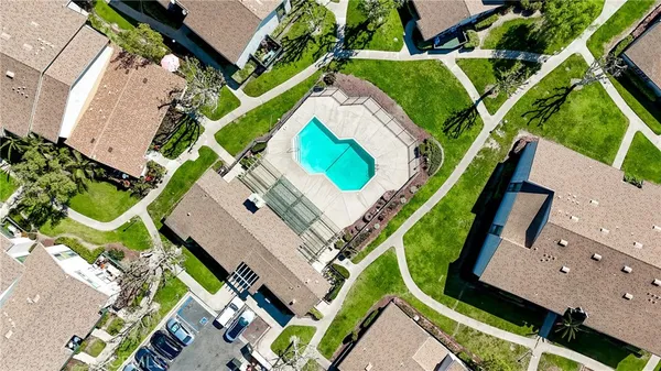 $499,000 | 23278 Orange, Unit 8, Lake Forest, CA 92630