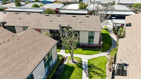 $499,000 | 23278 Orange, Unit 8, Lake Forest, CA 92630