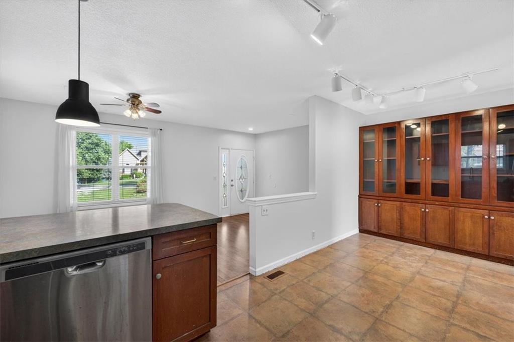 2133 Northeast Todd George Road Lee's Summit, MO 64086 - Photo 18 of 67