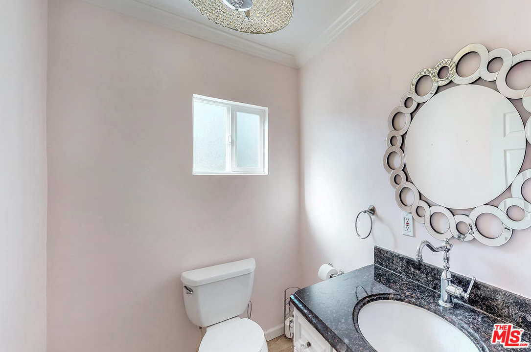 4357 Pennsylvania Avenue Glendale, CA 91214 - Photo 11 of 18