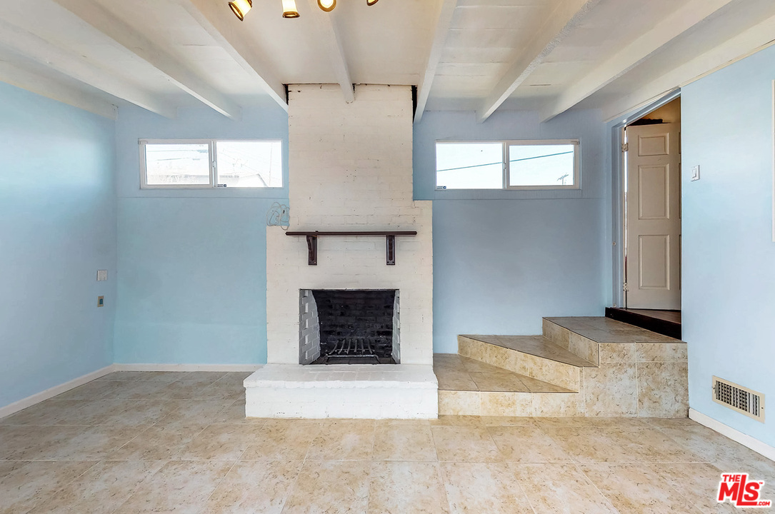 4357 Pennsylvania Avenue Glendale, CA 91214 - Photo 16 of 18