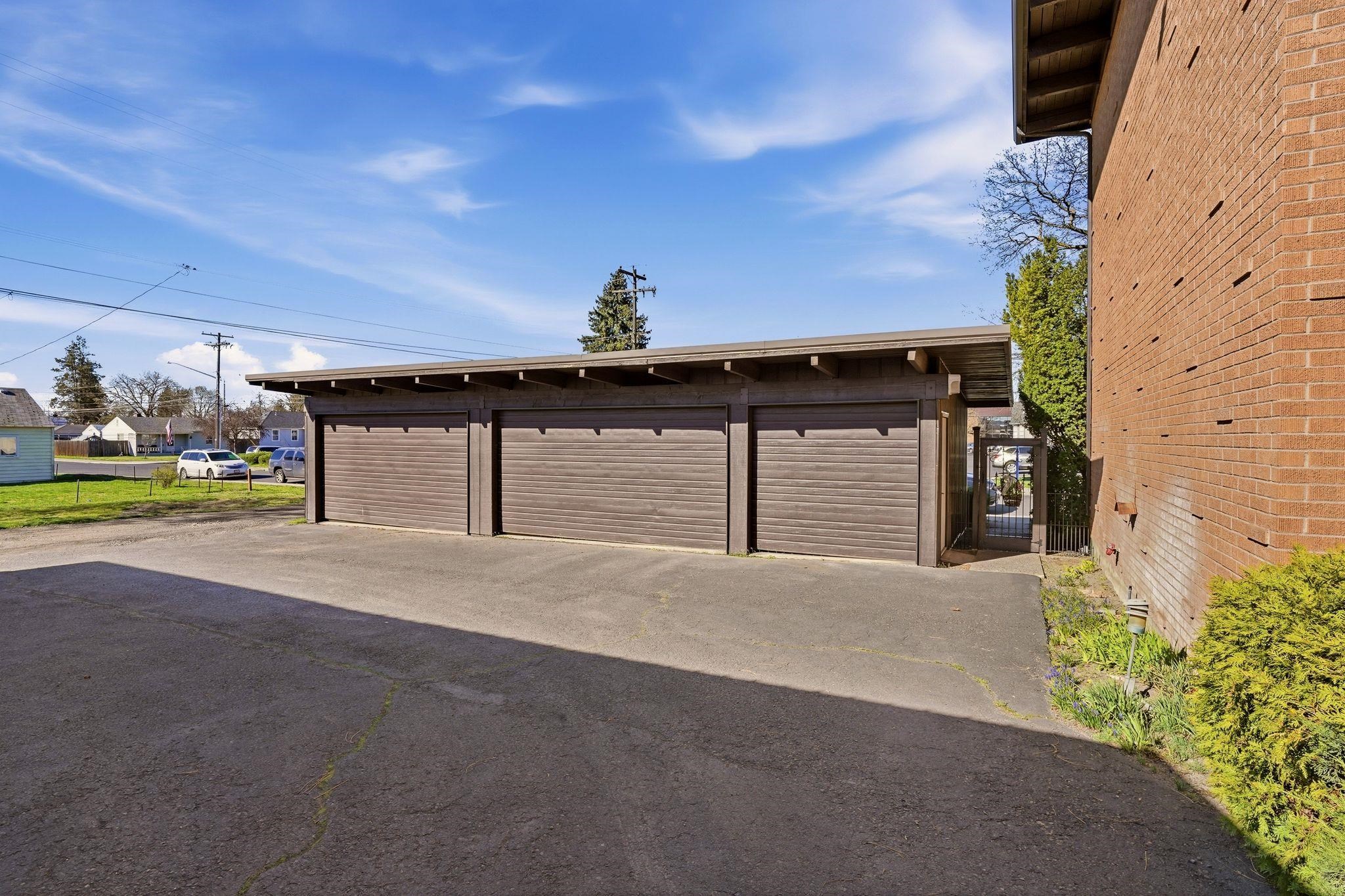 108 East Rowan Avenue, Unit 12 Spokane, WA 99207 - Photo 27 of 32