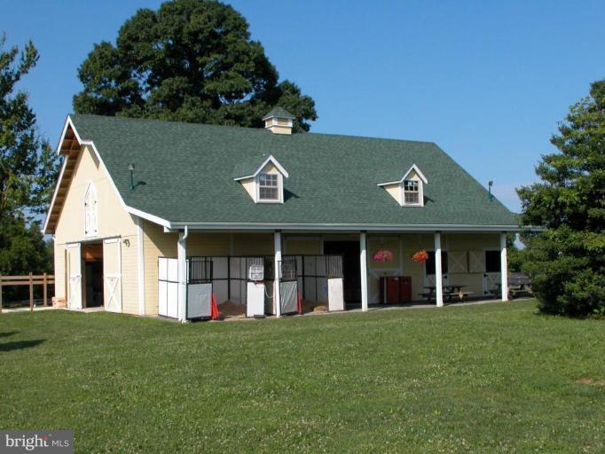 14025 Old Hanover Road Reisterstown, MD 21136 - Photo 4 of 18 Stable