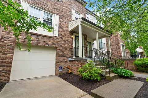 $339,900 | 1004 River Oaks Drive, Pittsburgh, PA 15215