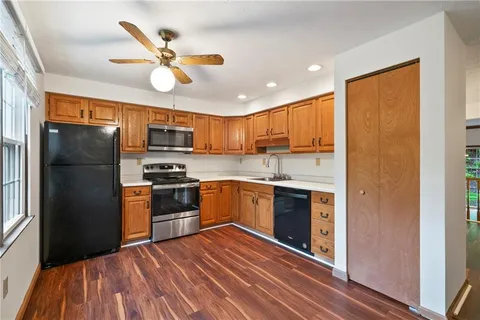 $339,900 | 1004 River Oaks Drive, Pittsburgh, PA 15215