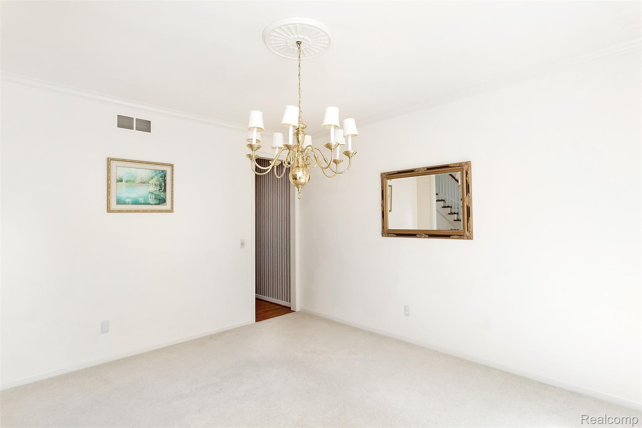 2068 Mapleridge Road Rochester, MI 48309 - Photo 17 of 38 Mapleridge-17.jpg