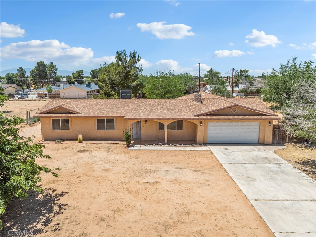 13372 Tutelo Road Apple Valley, CA 92308 - Photo 3 of 53