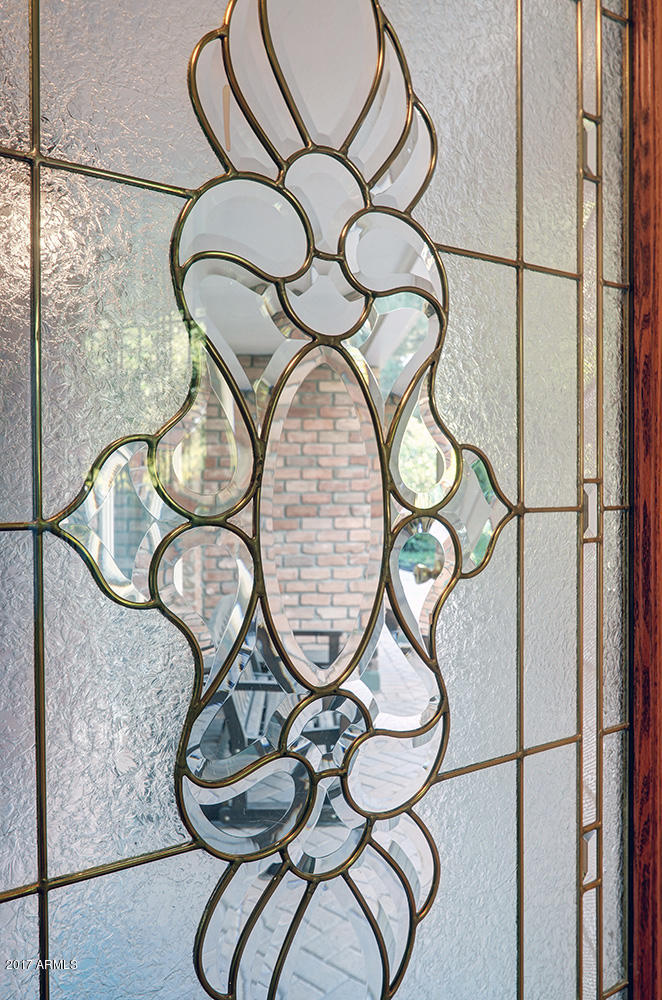 7039 North 6th Avenue Phoenix, AZ 85021 - Photo 8 of 24 Door