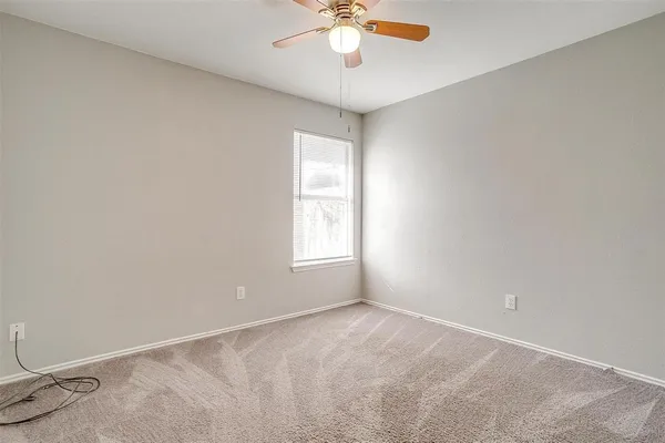 $2,300 | 927 Simon Drive, Cedar Hill, TX 75104